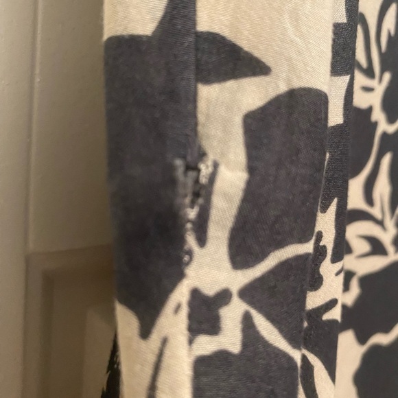 DKNY Jeans 100% Cotton Flower Print Skirt Size 6, Fully Lined, Side Zip - Picture 10 of 12